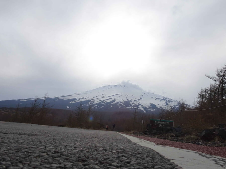 富士山がみえる道路